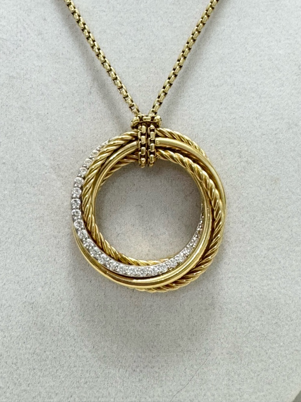 David Yurman 18K Gold Diamond Large Crossover Circle Adjustable Necklace - Picture 7 of 10